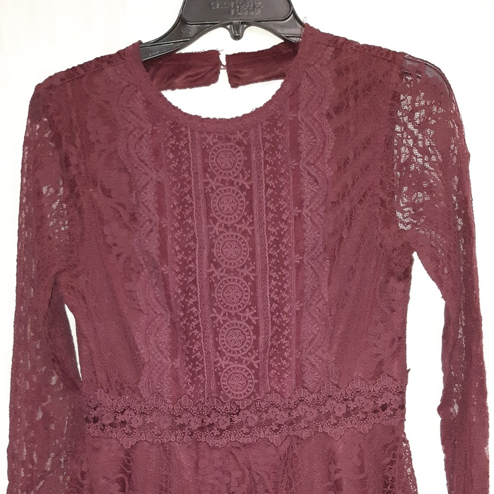 Whyte Eyelash maroon lace dress